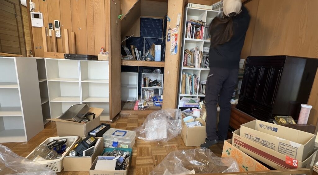 【滋賀県大津市坂本】大型家具の運び出しと不用品回収！買取も活用してお家をすっきり整理｜アップユニティー